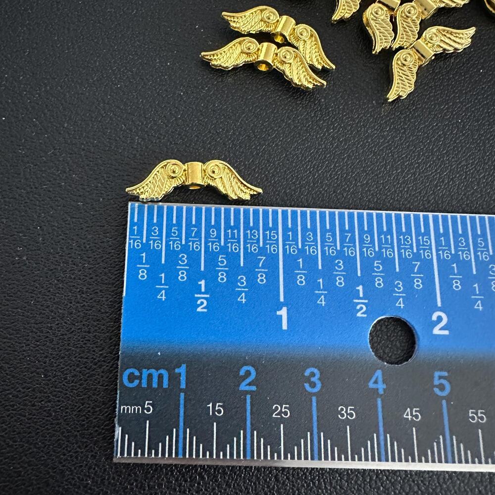 Pack of 20 pcs · 23mm Gold Plated Pewter Beads Angel Wings Craft Jewelry Beads - Picture 2 of 4